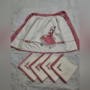 vintage embroidered girl with bonnet red gingham apron with 4 matching napkins